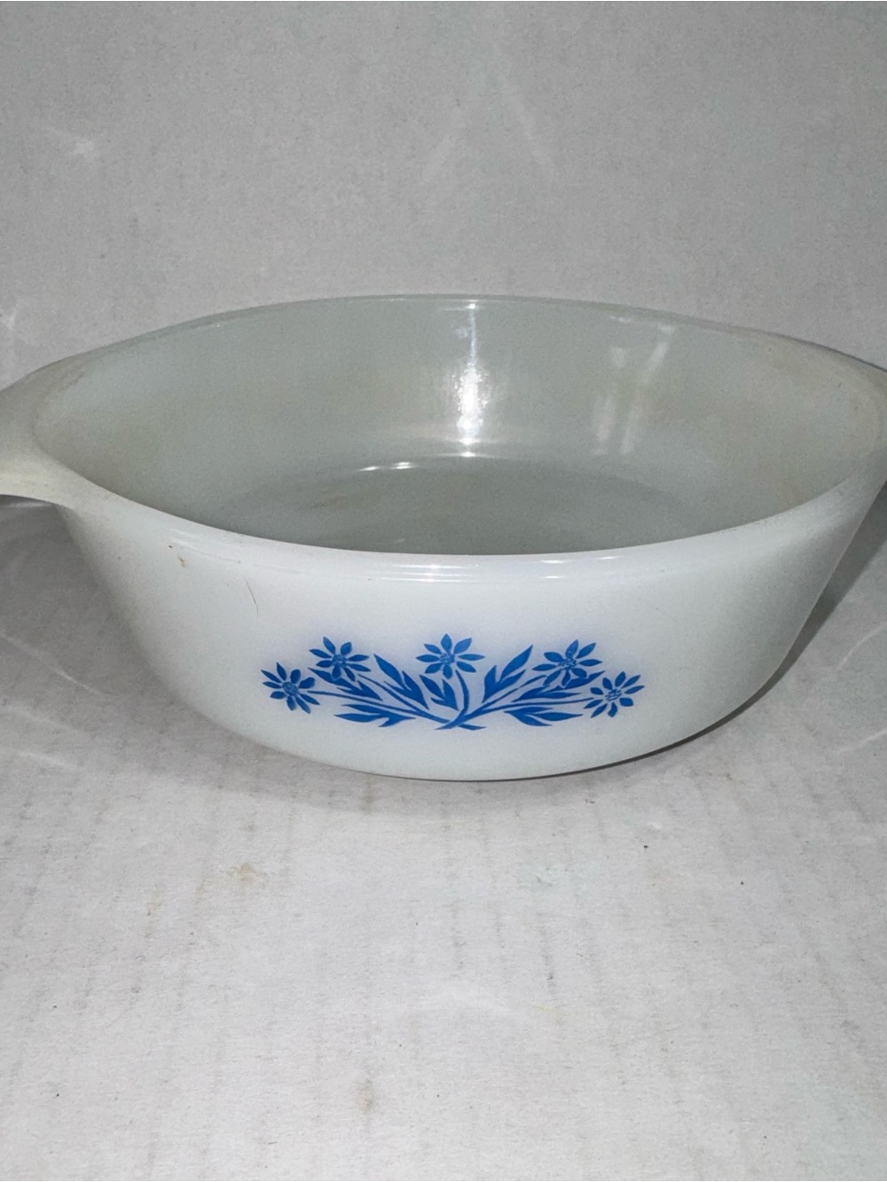 Vtg Anchor Hocking Fire King Blue Cornflower 1 Qt Round Casserole Dish 436